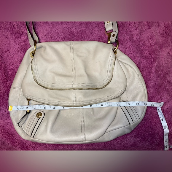 B. Makowsky Large w/ Flap zippered storage Purse Beige Soft Genuine Leather - Picture 12 of 13